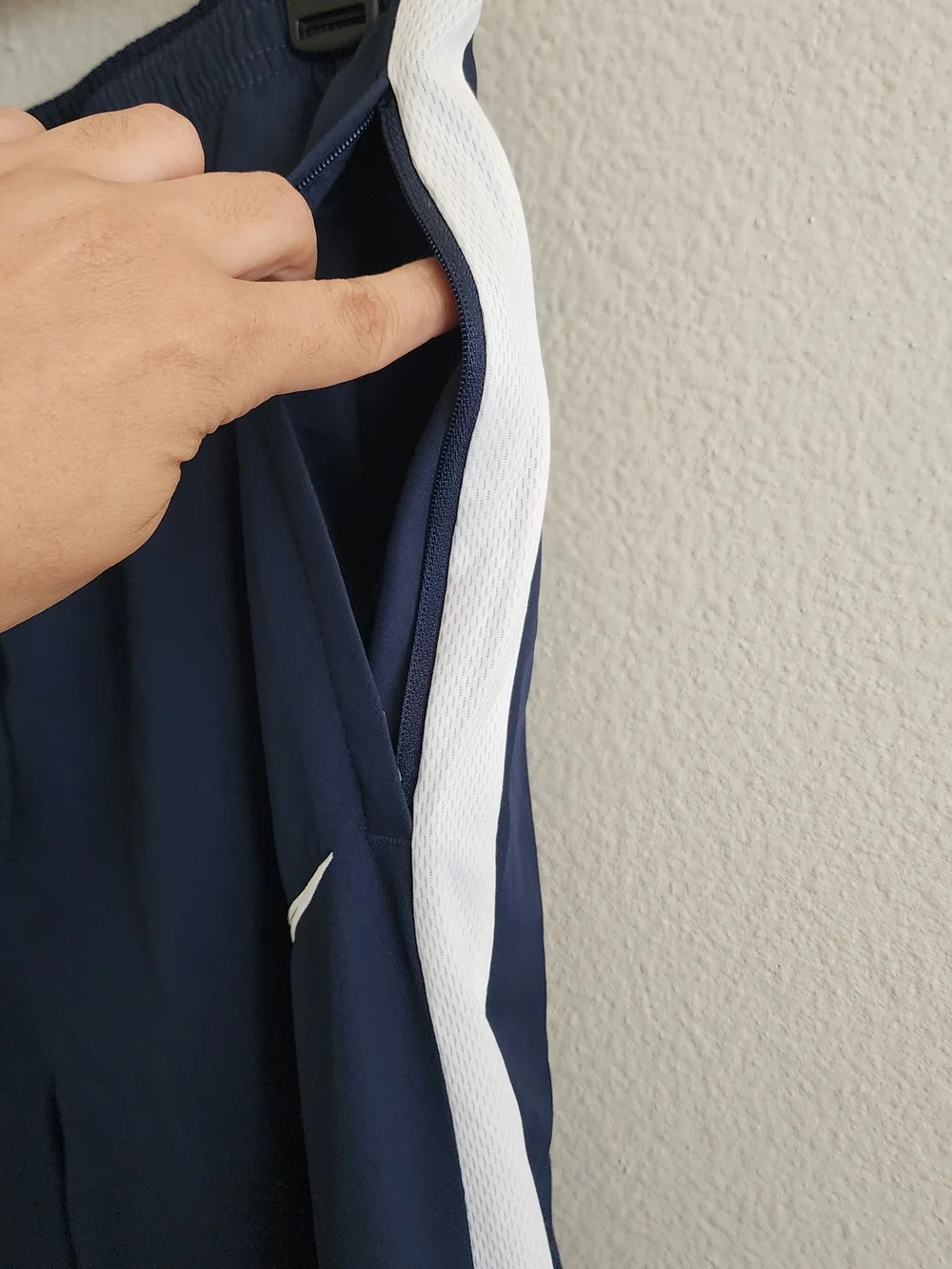 Nike Academy 19 Dri-FIT Soccer Training Pants Men's Medium Navy Blue NWT